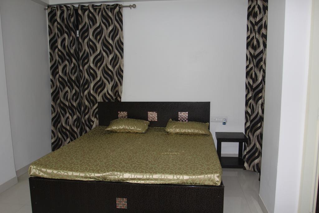 Shree Krishna Service Apartment Jaipur Eksteriør billede